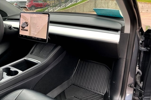 2021 Tesla Model Y Long Range photo 22