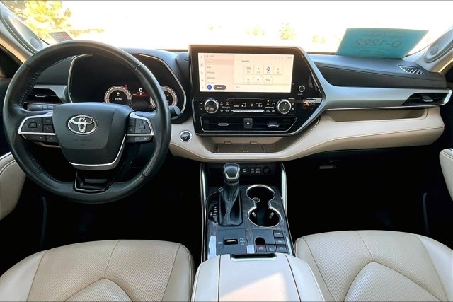 2023 Toyota Highlander Hybrid Platinum photo 7