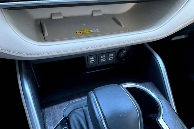 2023 Toyota Highlander Hybrid Platinum photo 15
