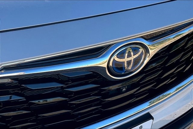 2023 Toyota Highlander Hybrid Platinum photo 30