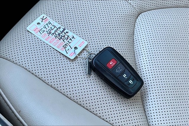 2023 Toyota Highlander Hybrid Platinum photo 32