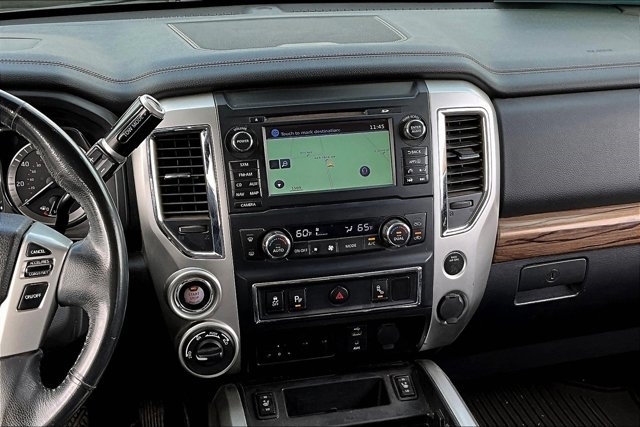2017 Nissan Titan SL PRO-4X photo 9