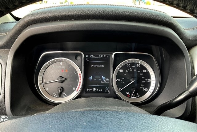 2017 Nissan Titan SL PRO-4X photo 12