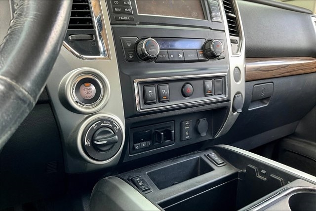 2017 Nissan Titan SL PRO-4X photo 14