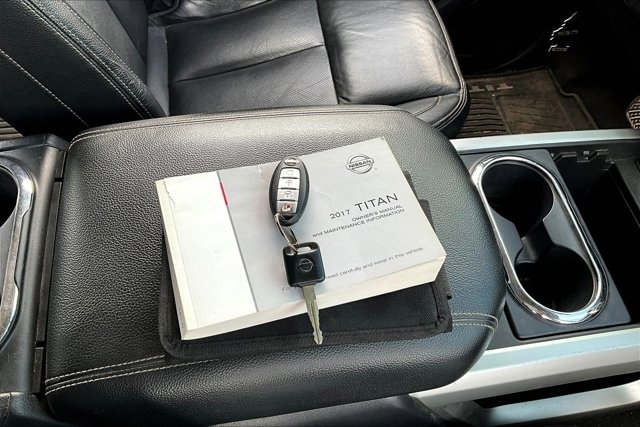 2017 Nissan Titan SL PRO-4X photo 31