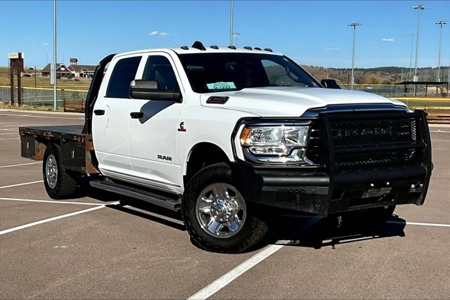 2022 Ram 3500 Tradesman SLT Laramie Limited photo 3