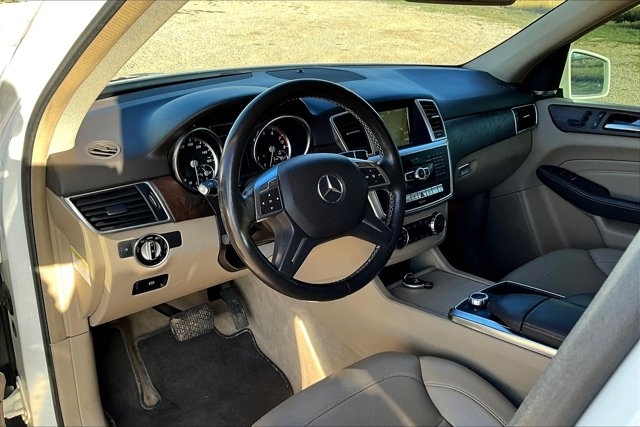 2013 Mercedes Benz ML 350 photo 15
