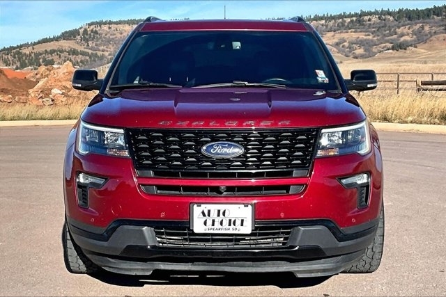 2019 Ford Explorer Sport photo 2