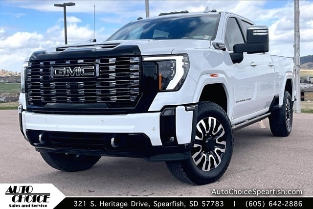 2025 GMC Sierra Denali Ultimate 4WD Crew Cab Long Box SR's photo