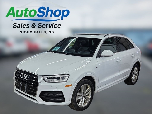 2018 Audi Q3 Premium Plus's photo