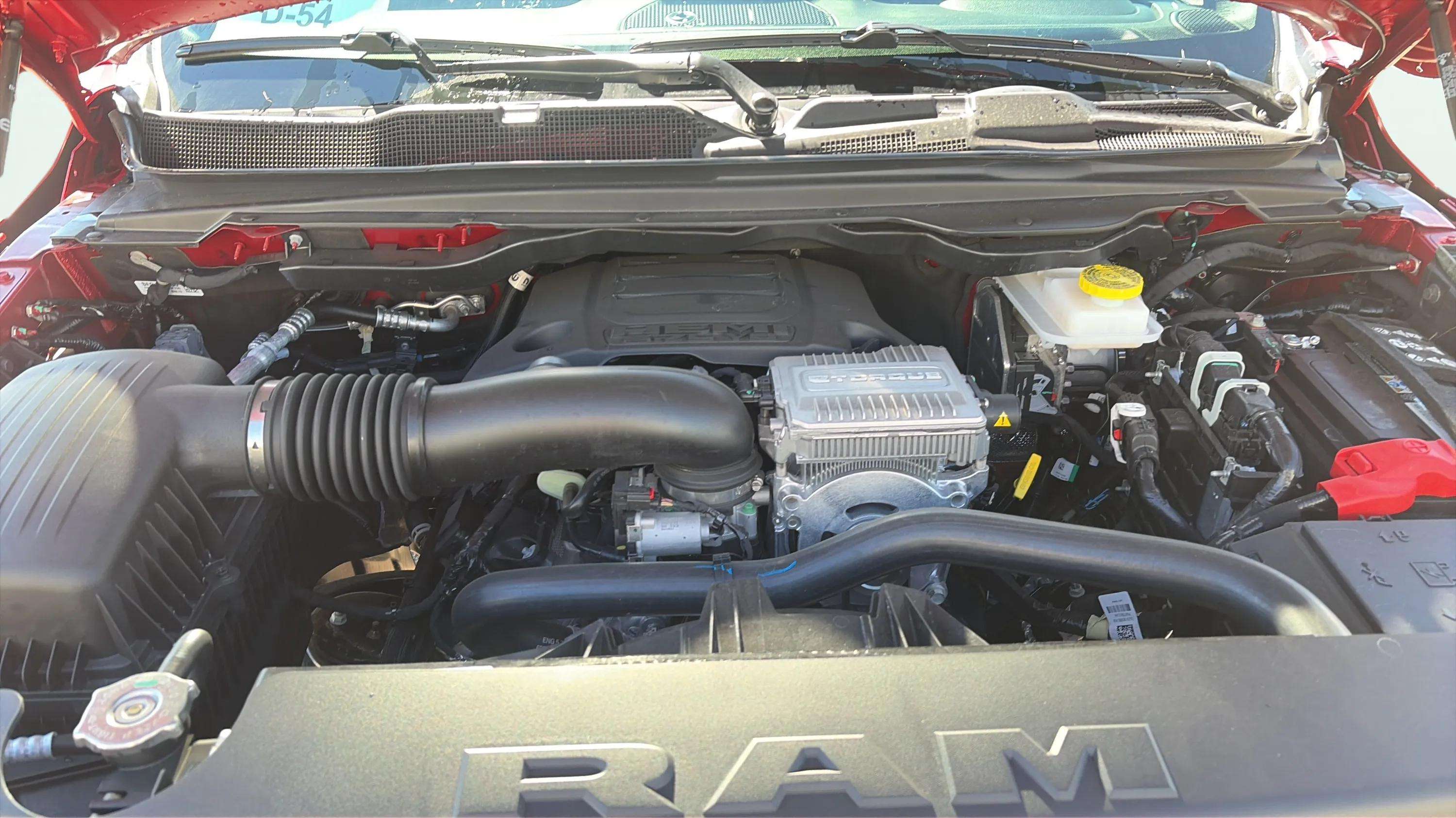 2026 RAM 1500 Express 4x4 Crew Cab 5'7's photo