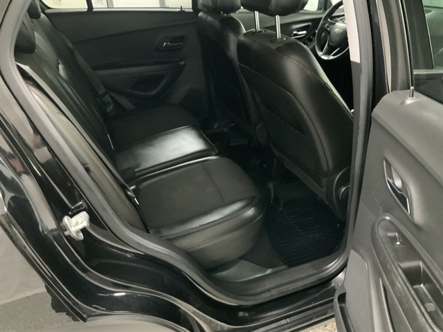 2021 Chevrolet Trax LT photo 18