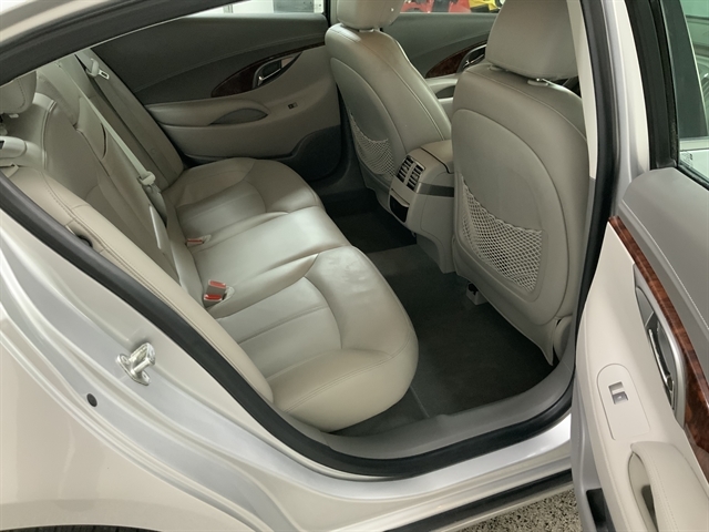 2013 Buick LaCrosse Leather photo 24