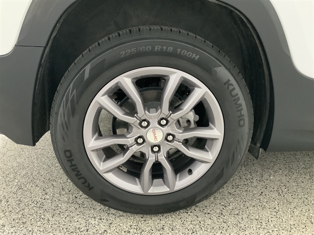 2024 Gmc Terrain SLT photo 12