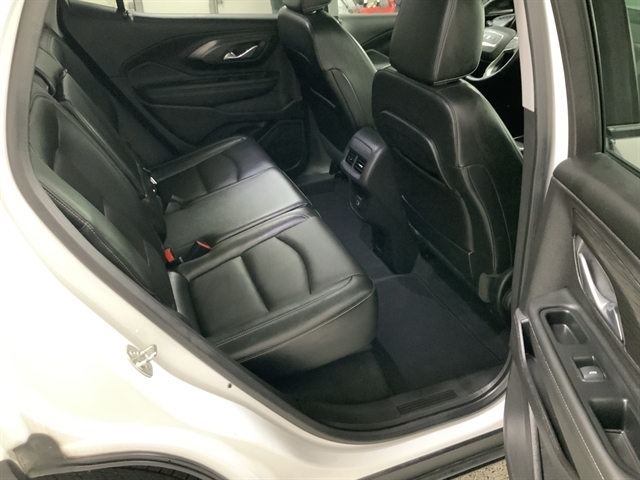 2024 Gmc Terrain SLT photo 18