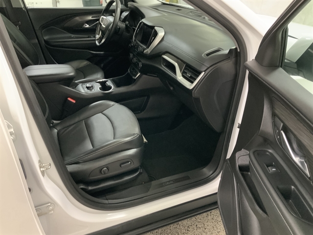2024 Gmc Terrain SLT photo 19