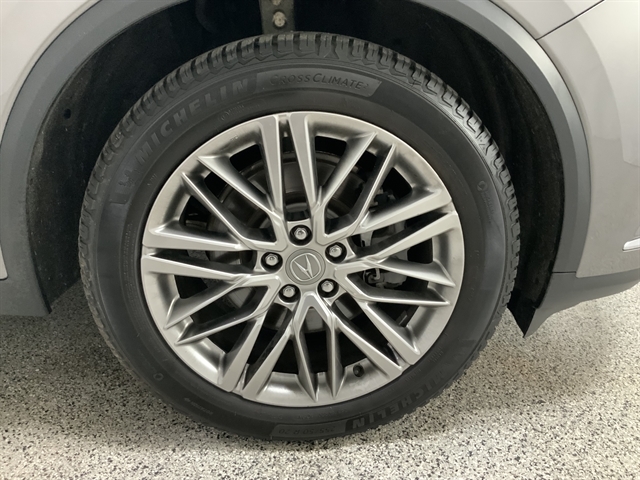 2022 Acura MDX Advance photo 13