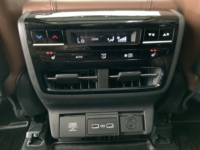 2022 Acura MDX Advance photo 38