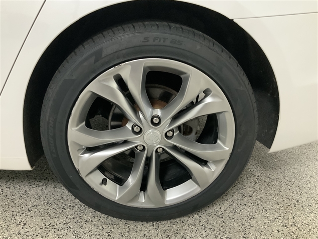 2019 Buick LaCrosse Avenir photo 9