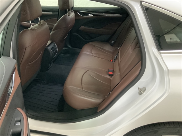 2019 Buick LaCrosse Avenir photo 32