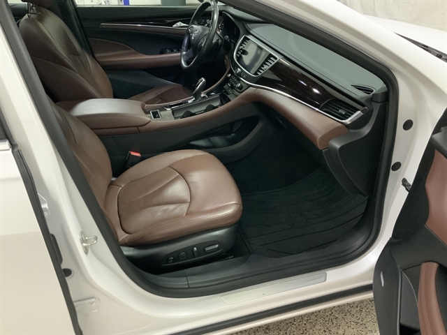 2019 Buick LaCrosse Avenir photo 38