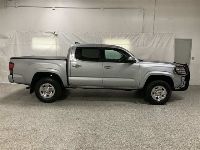 2019 Toyota Tacoma SR5 photo 4