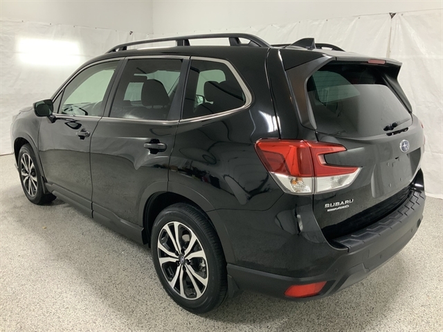 2023 Subaru Forester Limited photo 2