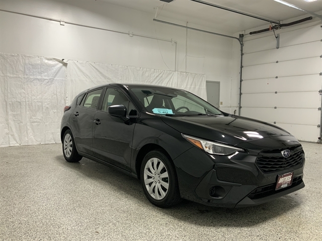 2024 Subaru Impreza Base photo 4