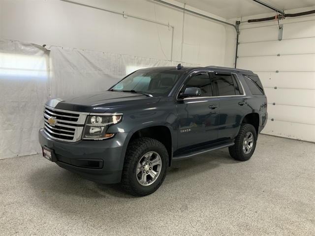 2019 Chevrolet Tahoe LS photo 3