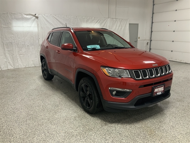 2017 Jeep Compass North Edition Latitude photo 4