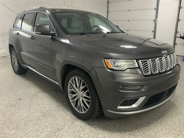 2018 Jeep Grand Cherokee Summit's photo