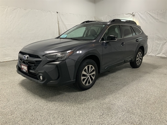 2024 Subaru Outback Premium's photo