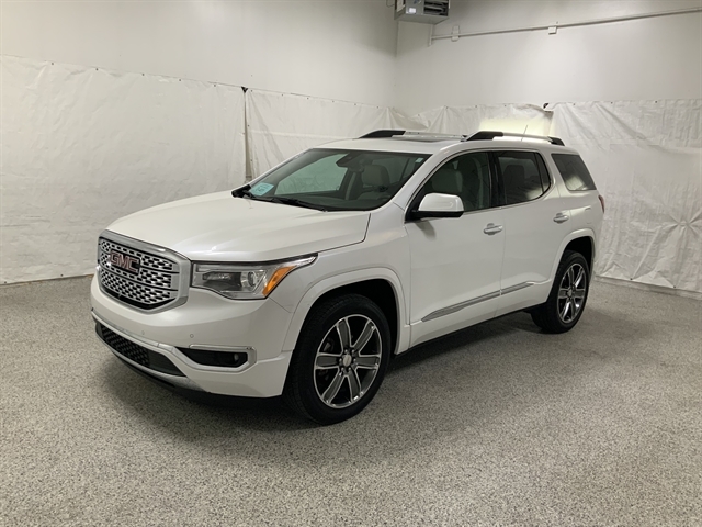 2018 GMC Acadia Denali AWD's photo