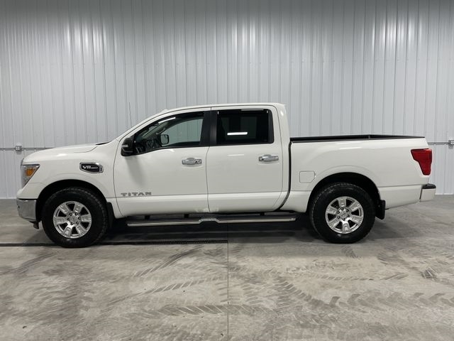 2017 Nissan Titan