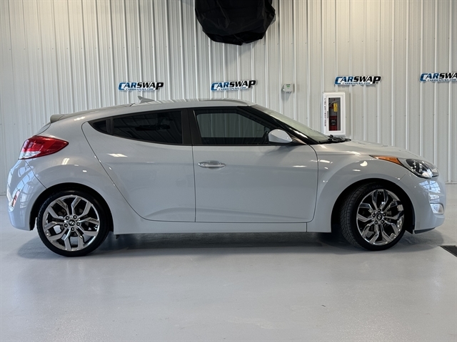 Used 2015 Hyundai Veloster RE:FLEX with VIN KMHTC6AD9FU220727 for sale in Tea, SD
