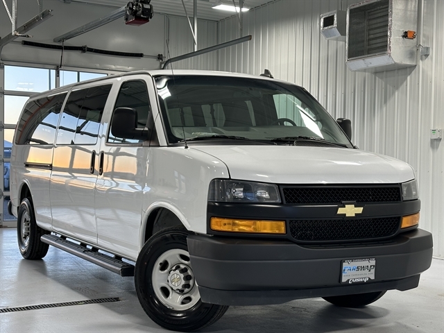 2022 Chevrolet Express Passenger