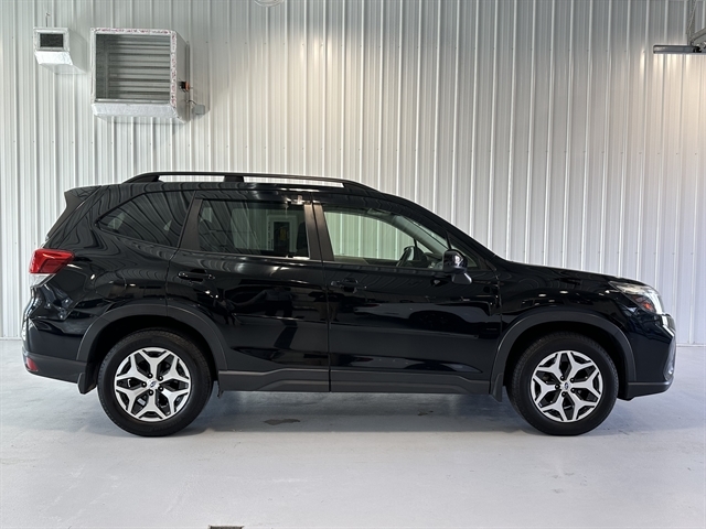 Used 2019 Subaru Forester Premium with VIN JF2SKAGC2KH557801 for sale in Tea, SD