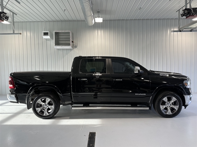 Used 2019 RAM Ram 1500 Pickup Laramie with VIN 1C6SRFJT0KN529472 for sale in Tea, SD