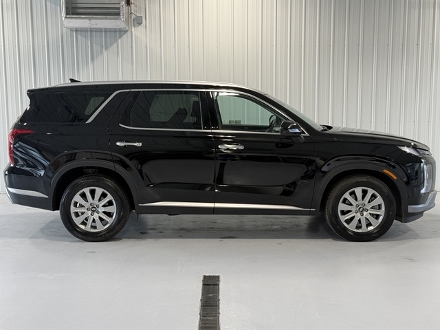Used 2025 Hyundai Palisade SEL with VIN KM8R2DGE9SU890466 for sale in Tea, SD
