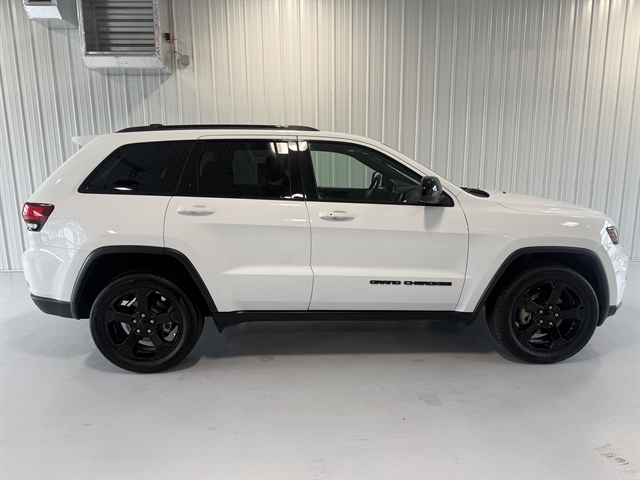 Used 2019 Jeep Grand Cherokee Upland with VIN 1C4RJFAG7KC774959 for sale in Tea, SD