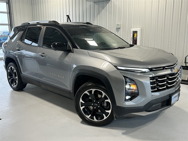 2025 Chevrolet Equinox LT's photo