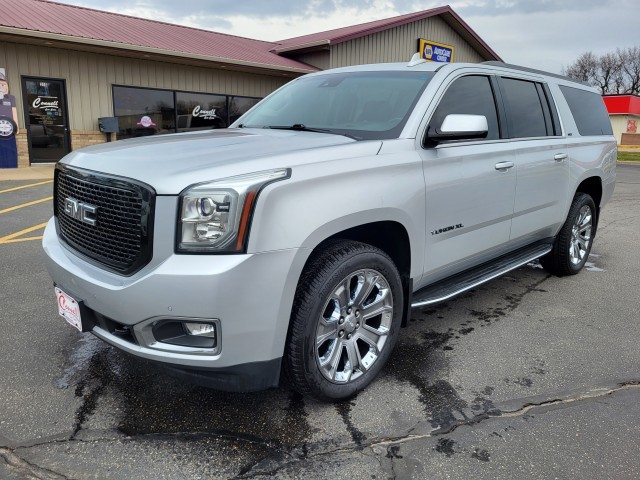 2017 Gmc Yukon XL SLT photo 2