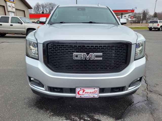 2017 Gmc Yukon XL SLT photo 3