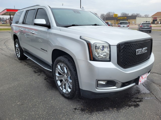 2017 Gmc Yukon XL SLT photo 4
