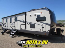 2022 FLAGSTAFF LITE T832CLSB