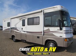 2005 WINNEBAGO VOYAGE 31W