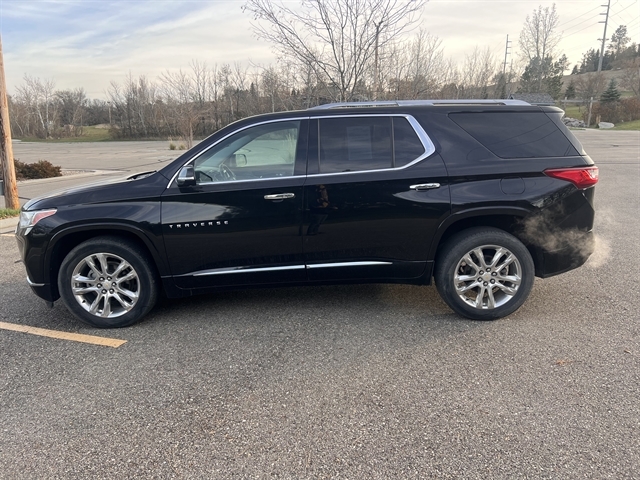 2020 Chevrolet Traverse High Country photo 2