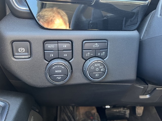 2024 Chevrolet Silverado 1500 LT Trail Boss 4X4 Crew Cab Short Box's photo