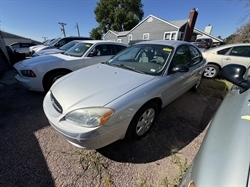 2003 Ford Taurus