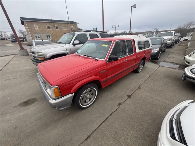 1986 Mazda B-Series's photo